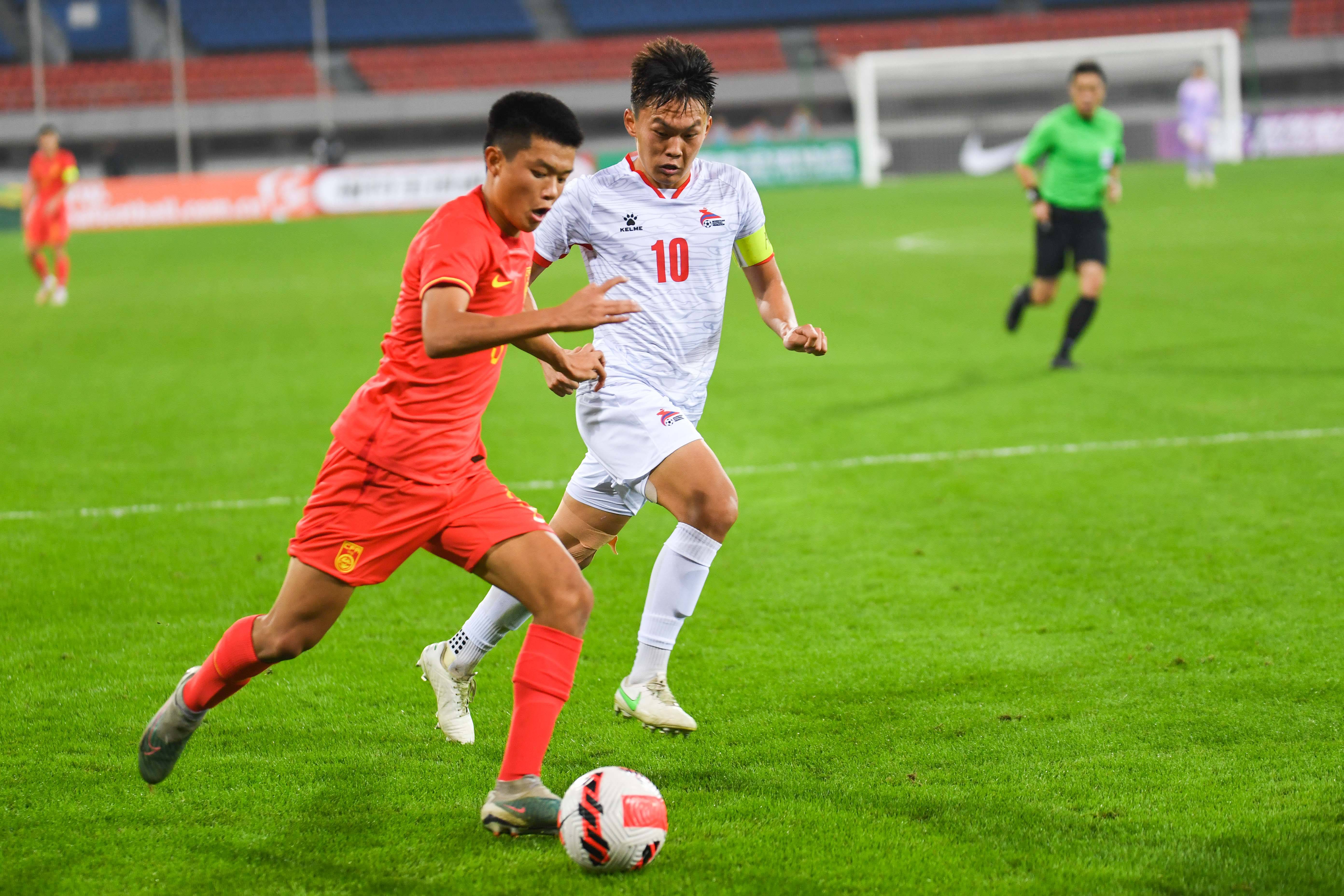 中国U19足球赛直播，热血青春，梦想启航