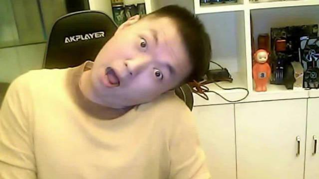 足球直播亮哥，一位引领时代激情的解说新星