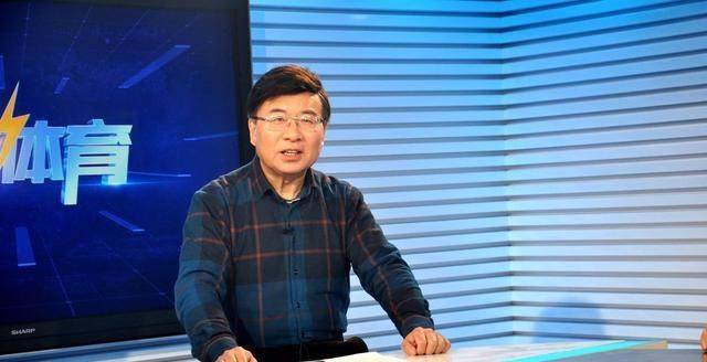 AK直播足球解说员是谁？探寻声音背后的故事
