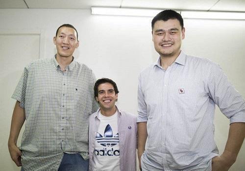 小巨人足球赛事直播，激情与技术的完美结合