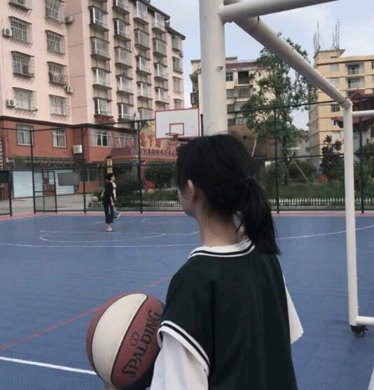 体育生爱用的女生头像，运动之美与青春活力的完美结合
