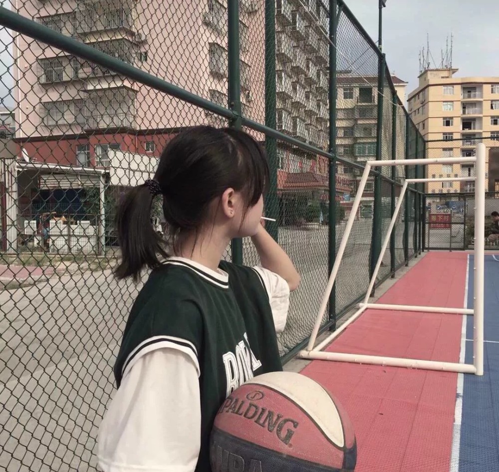 体育生爱用的女生头像，运动之美与青春活力的完美结合