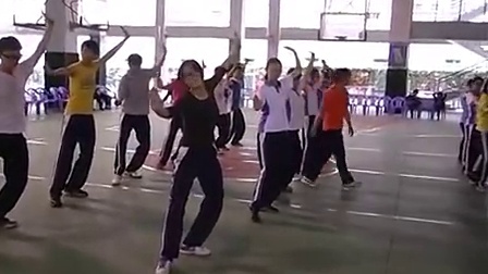 高中女生体育教学视频，塑造健康、力量与美的完美融合