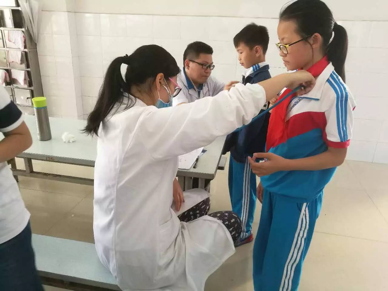偷窥体育老师体检背后的隐秘故事