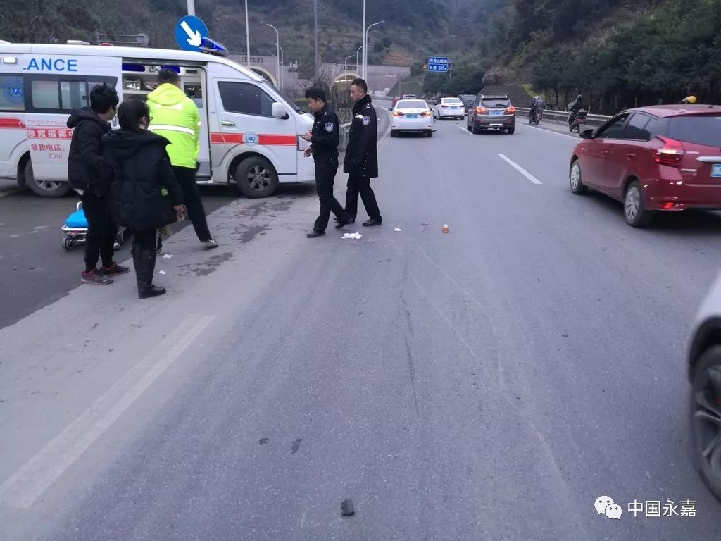 萨尔瓦多伤痛中的医疗救援即时展现，望无大碍