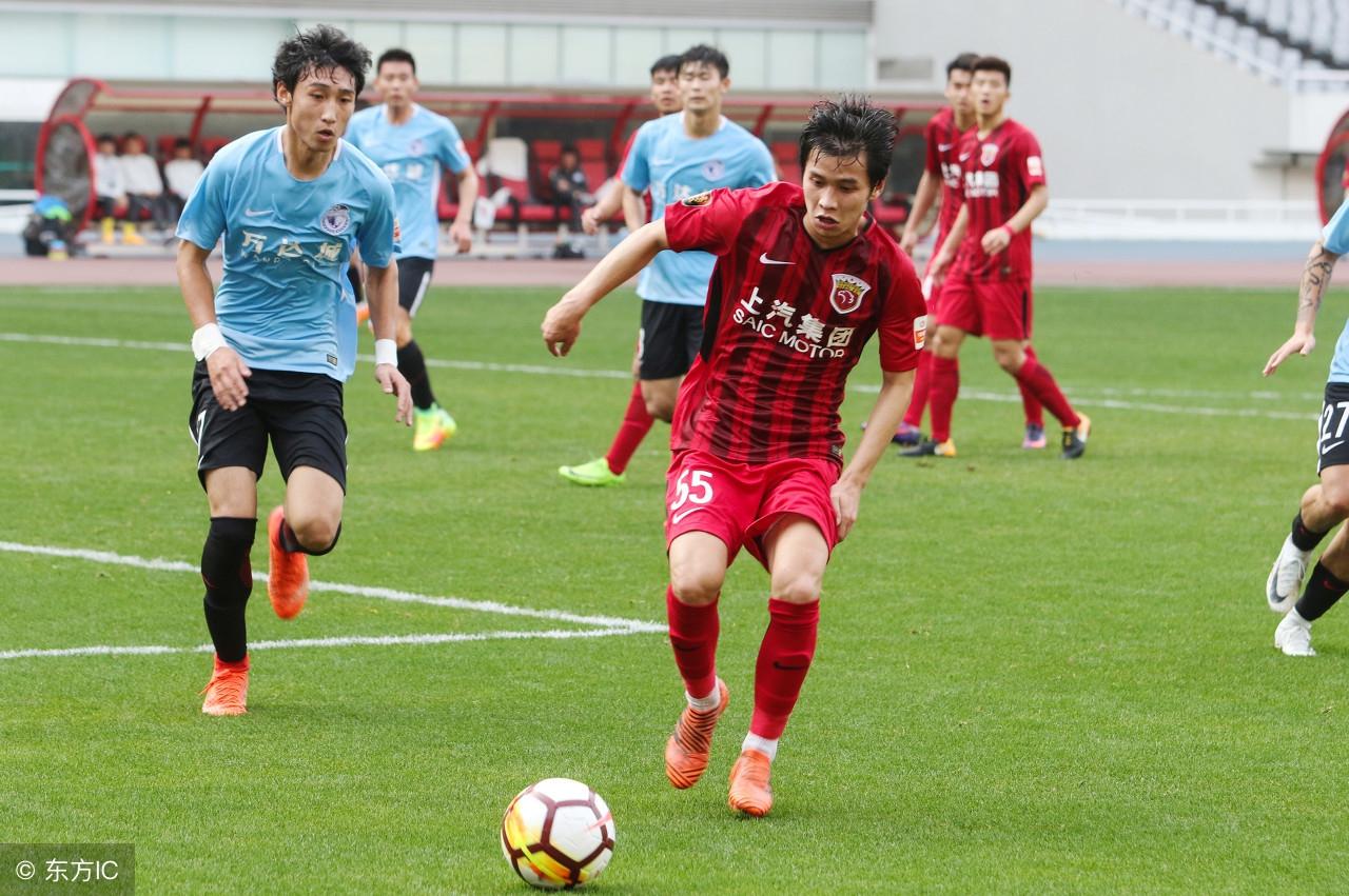 中超联赛创里程碑，单轮两场比赛吸引超5万名观众现场观战