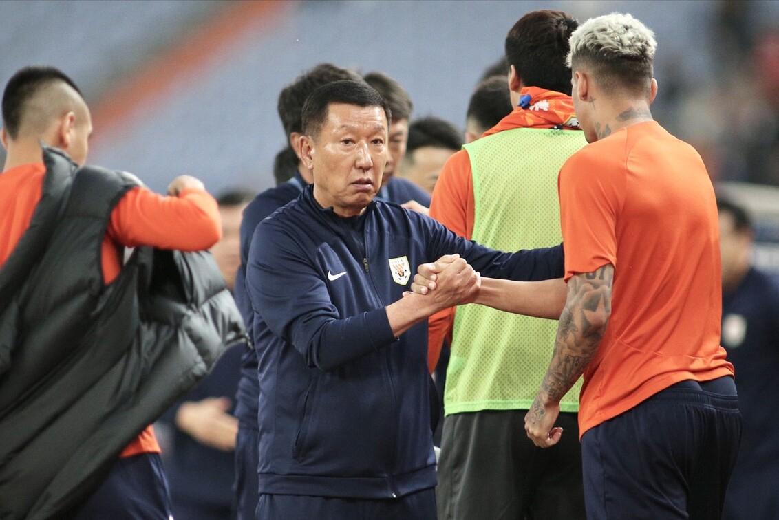 逆转喜悦，从0-3落后到4-3胜利，赛后崔康熙与弟子们的欢庆时刻