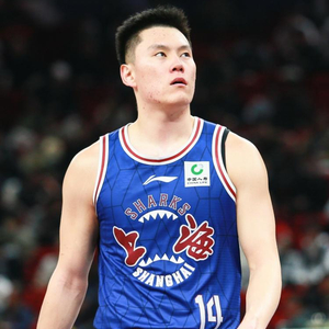 李弘权，展现风采与实力的篮球新星！