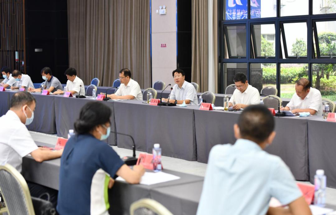 黄石英与足球比赛直播视频的魅力