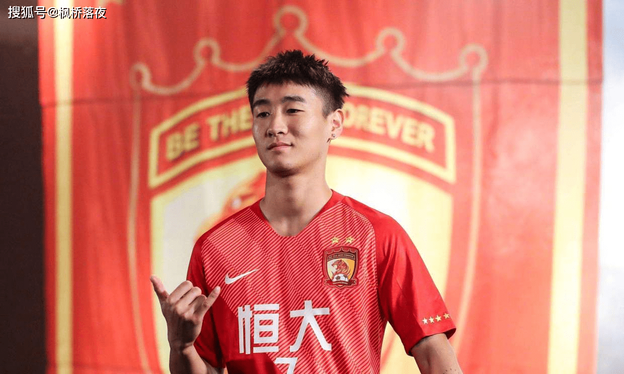 解说，现在的中超特别适合年轻人出头，俱乐部需挖掘本土球员潜力