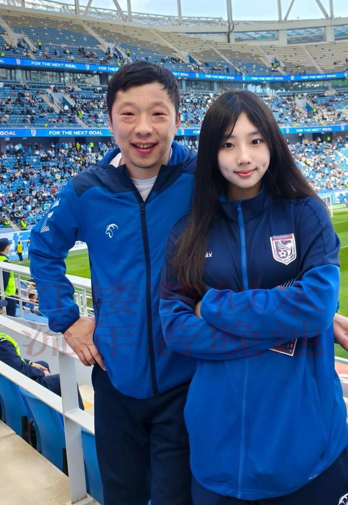 足球报，梭鱼湾后勤保障助力英博赢球，清晨清雪铸就坚实后盾