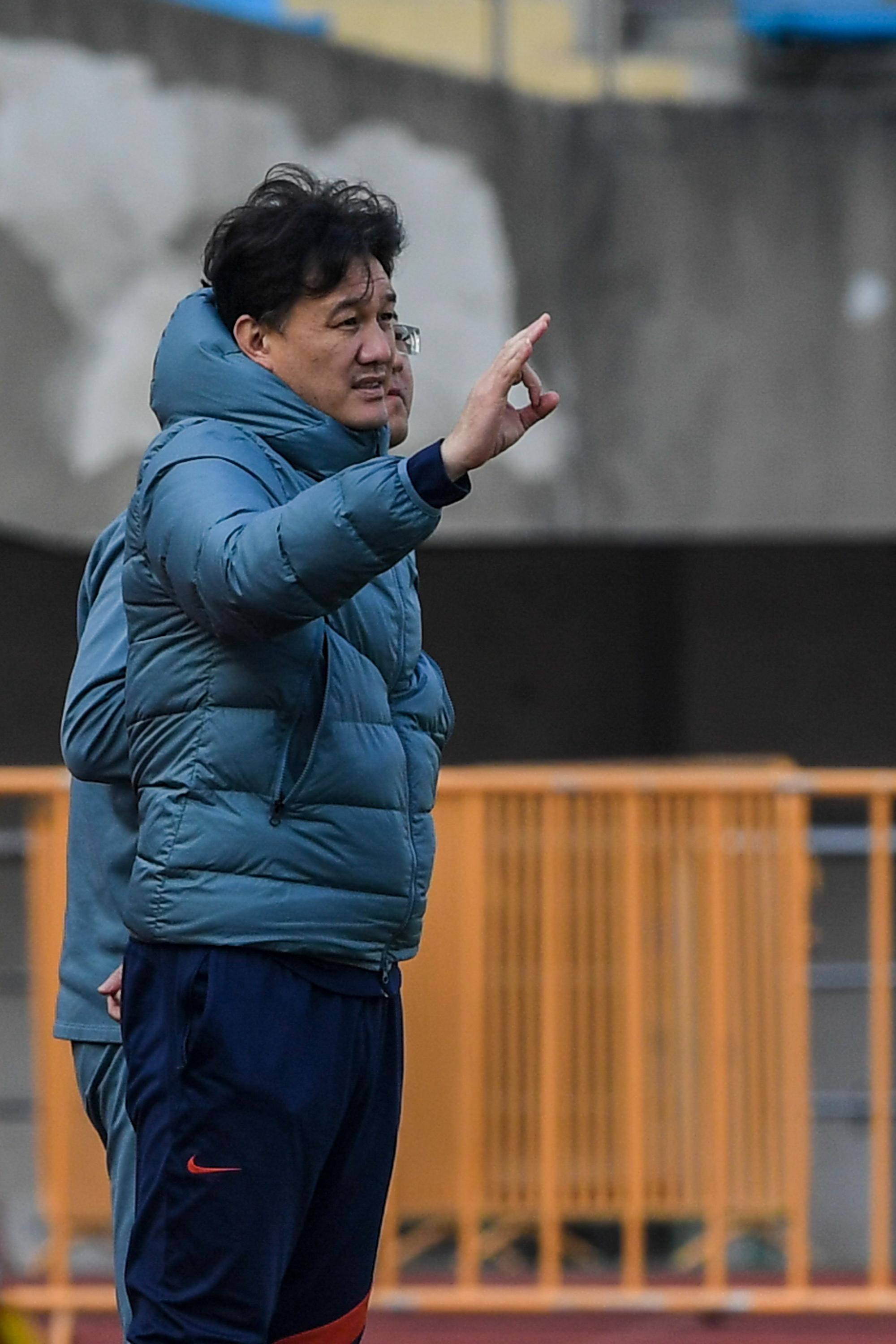 武汉三镇队足球直播，城市激情与球场荣耀的交汇