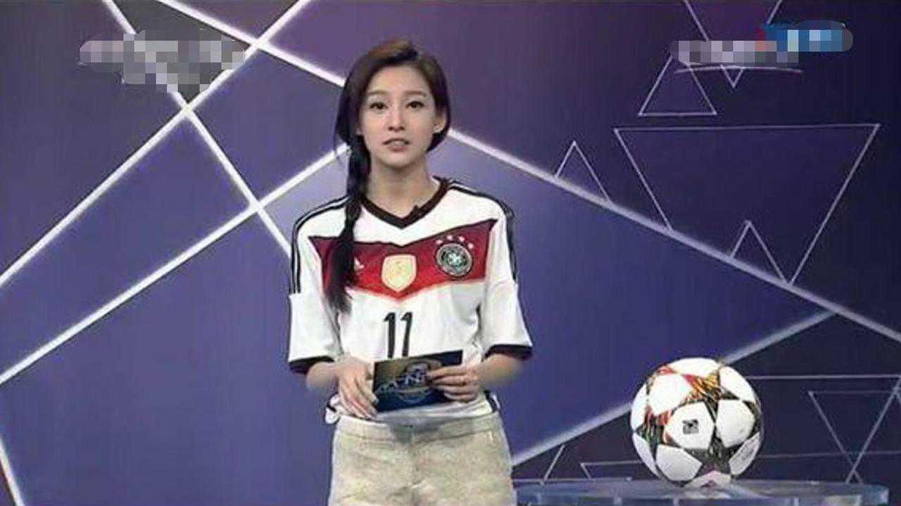 足球直播间美女主播揭秘，真实身份背后的故事