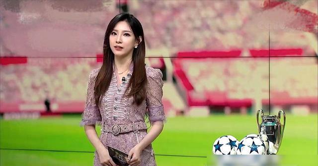 足球直播间的美女主播，揭秘神秘面纱下的真实身份