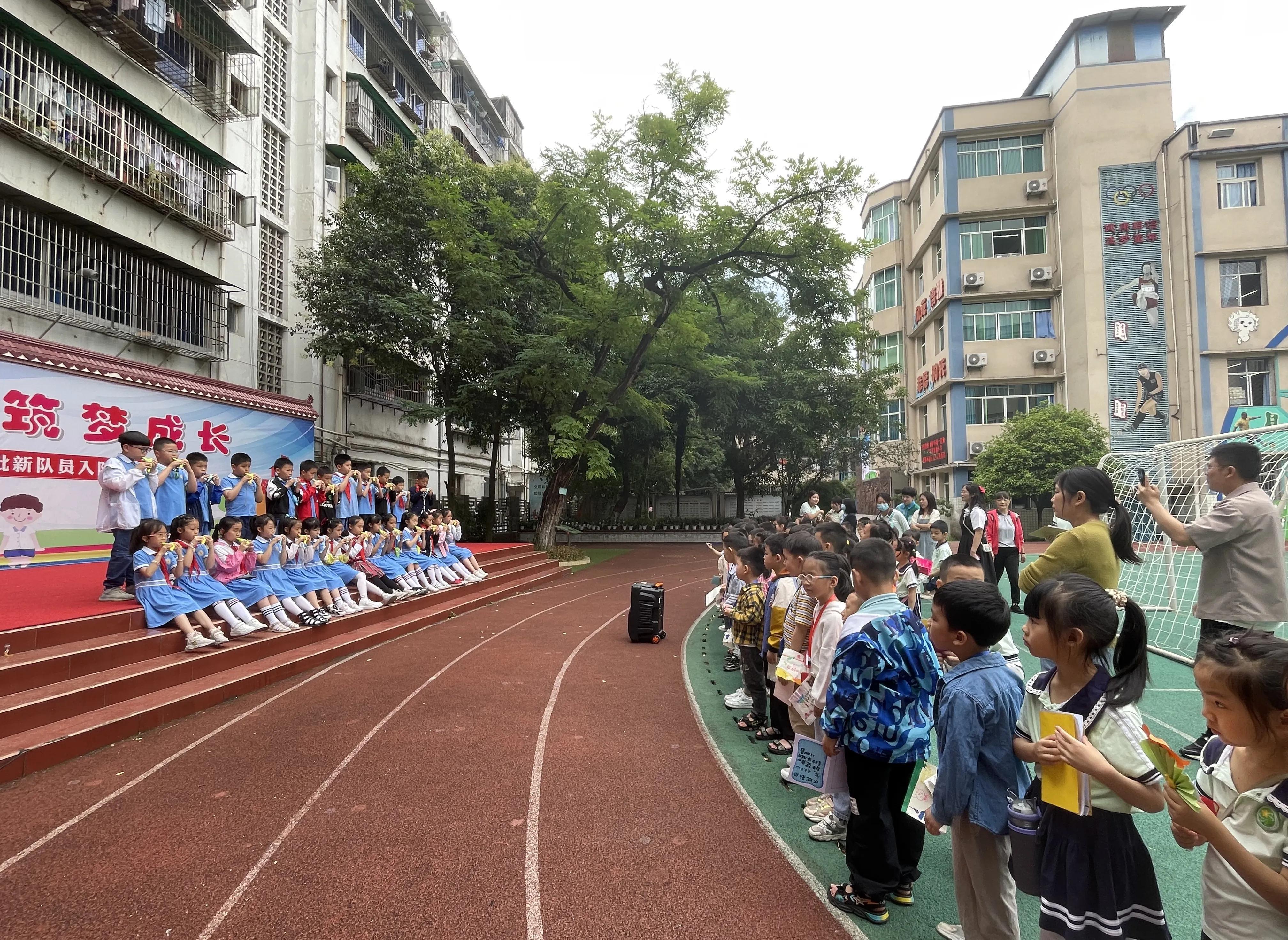 广汉小学生足球比赛直播，激情与梦想的碰撞