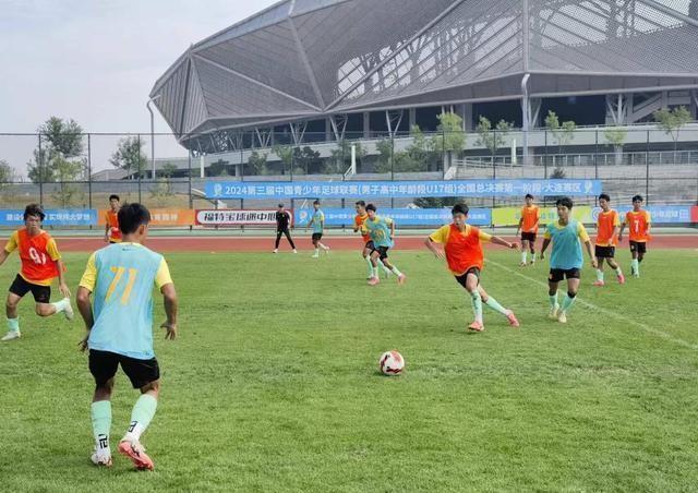 U17队长面对四场热身赛失利，迎压力挑战，坚韧前行寻求最佳状态