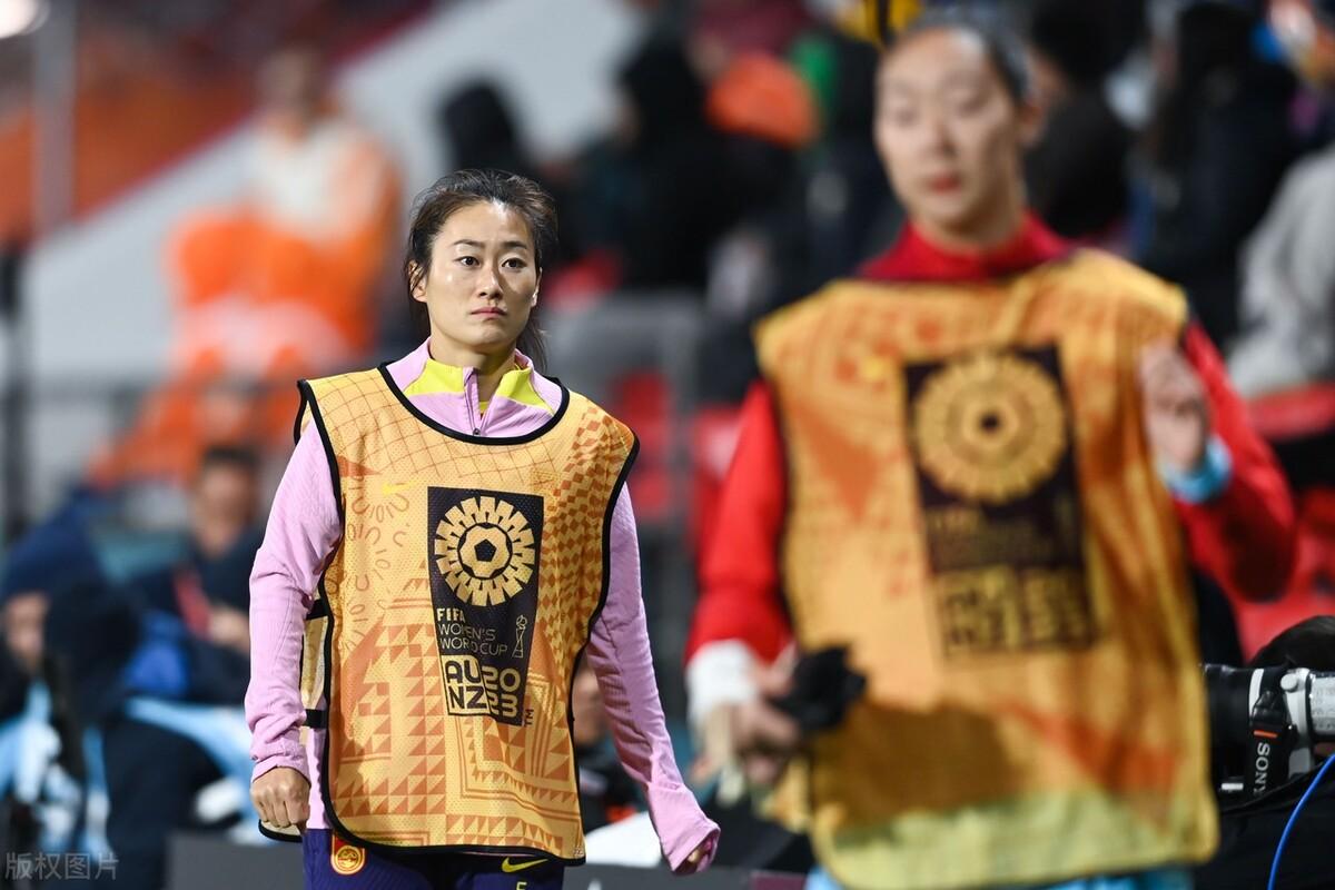 放松时光，女足国脚吴海燕的舞蹈时刻