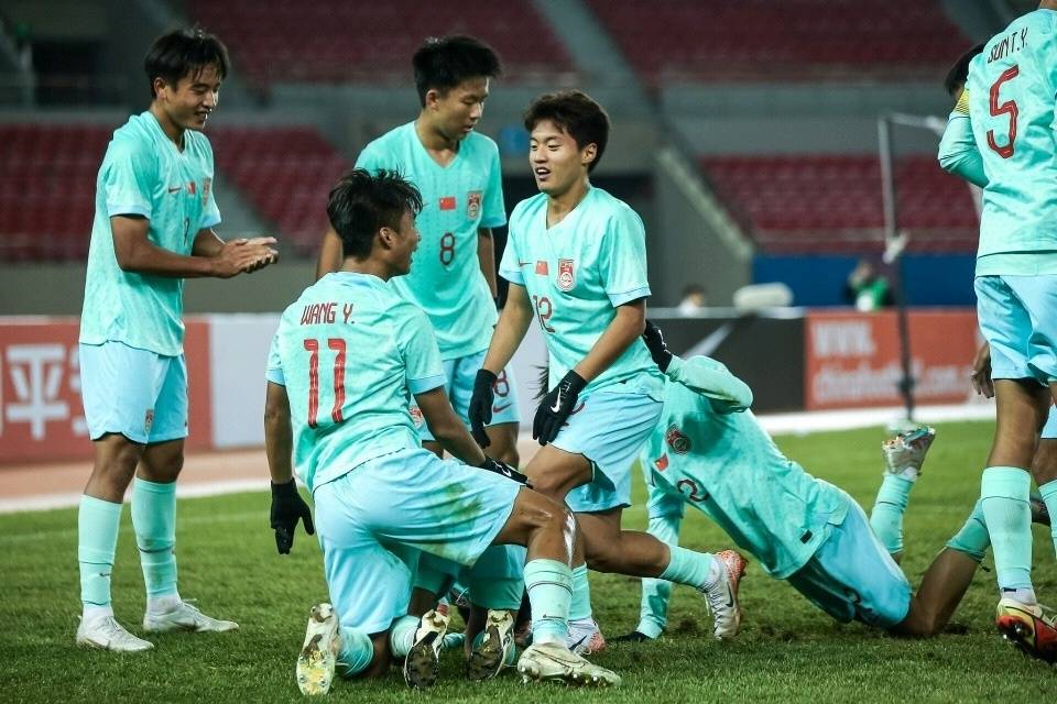 国少出征U17亚洲杯，日籍主帅要求高压逼抢，能否从死亡之组成功突围？