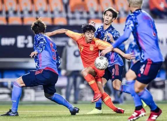 日韩足球赛现场直播视频，激情与技术的完美结合