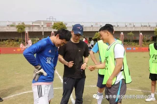 足球联赛直播员名单更新，聚焦热门赛事的声音魅力主播