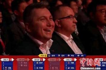 足球世界杯直播，见证中国队的荣耀时刻