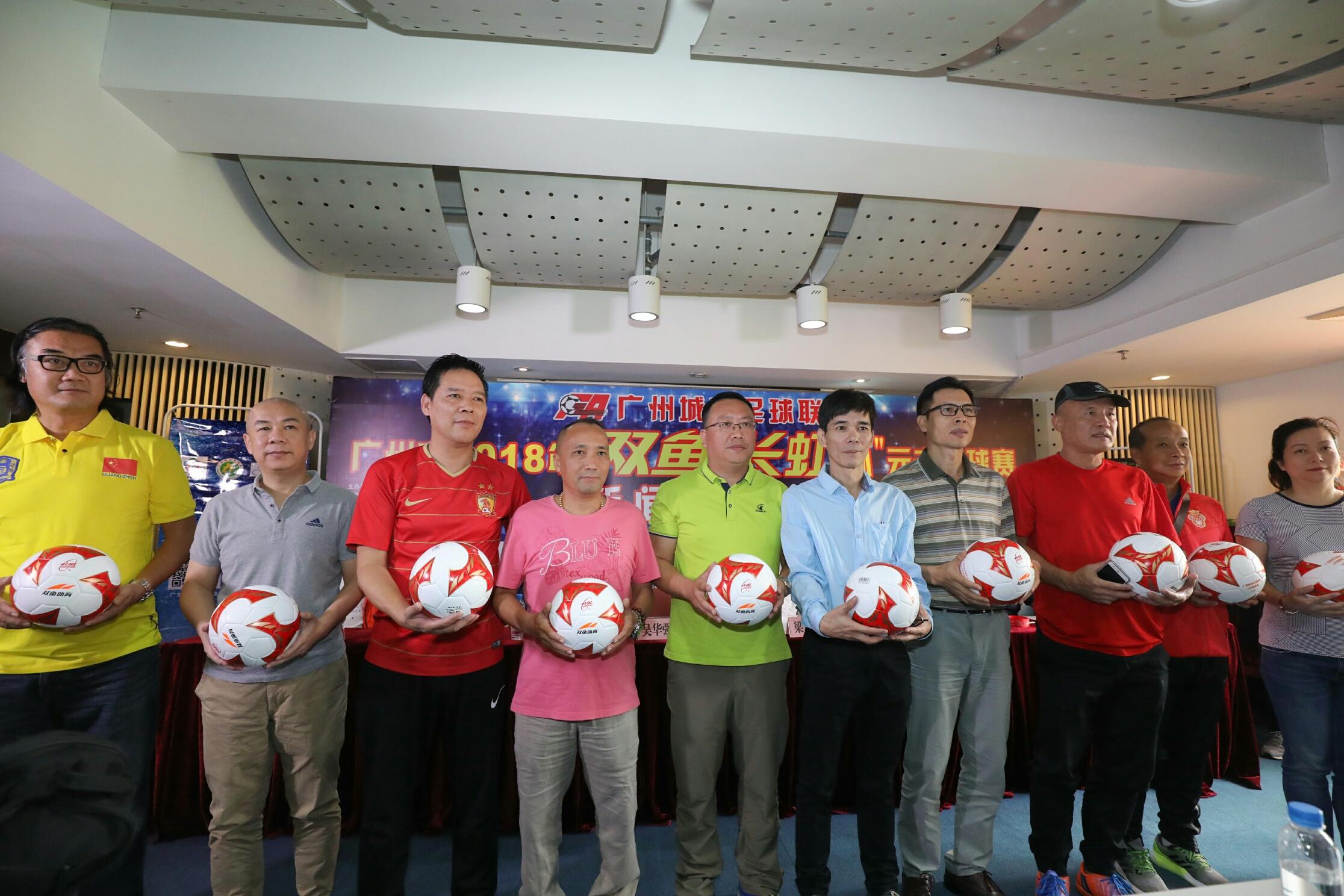 七中足球比赛直播视频，热血激战，青春风采的展现