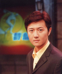 可乐足球直播，揭秘解说员背后的故事