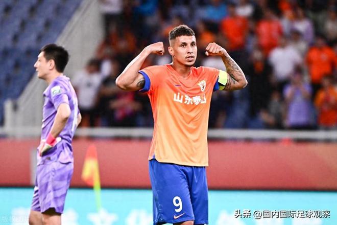 杨一鸣中超赛场再创辉煌，深圳新鹏城最远距离进球震撼河南队