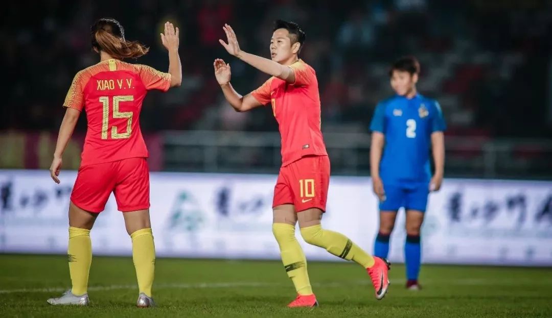 中国女足永川夺冠，5-1战胜泰国女足获邀赛桂冠