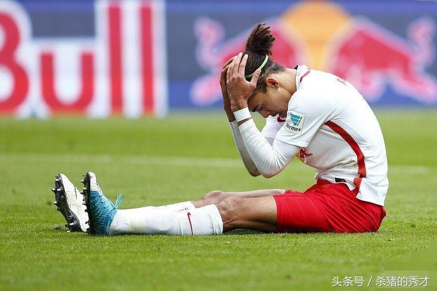 R.I.P. 🙏 21岁秘鲁小将的悲情告别，门将相撞后的生命抢救与不幸离世