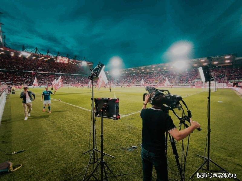 足球场比赛现场直播机位，探索技术与激情的交汇点
