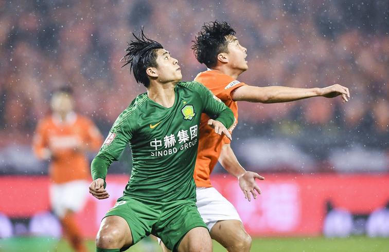 中学足球比赛直播平台的多元化发展与影响
