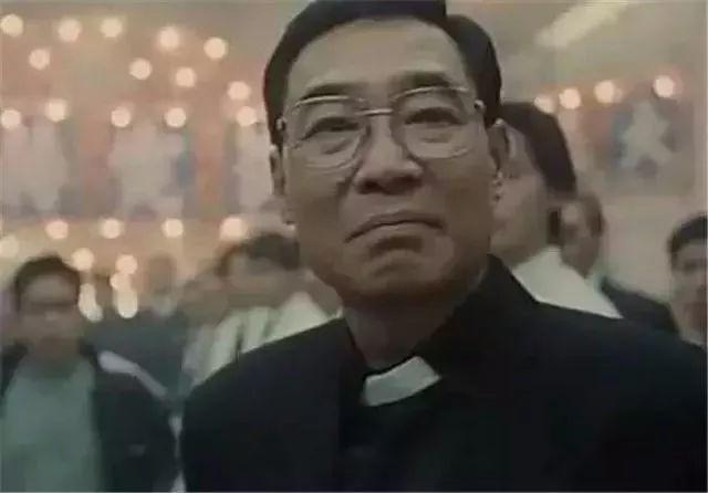 在线观看真人足球比赛直播，感受真实激情与竞技魅力