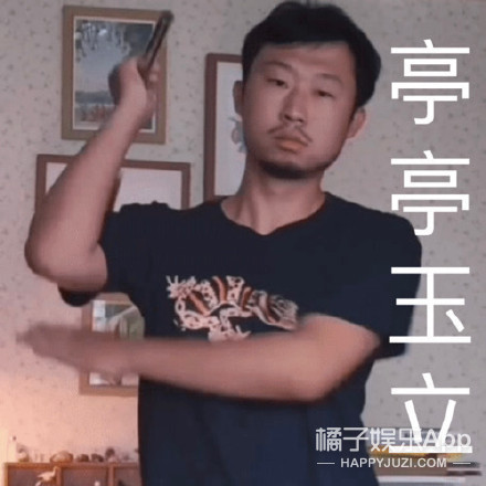枪王亨利重现表情包，表演瞬间引爆网络热议