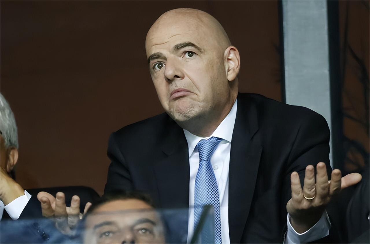 世俱杯选拔争议引发零人选困境，西甲主裁遭FIFA整治业务能力受质疑标题