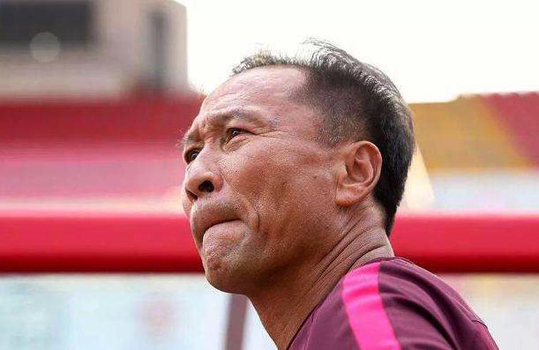 中通足球直播观看指南，最新直播渠道与实时更新信息