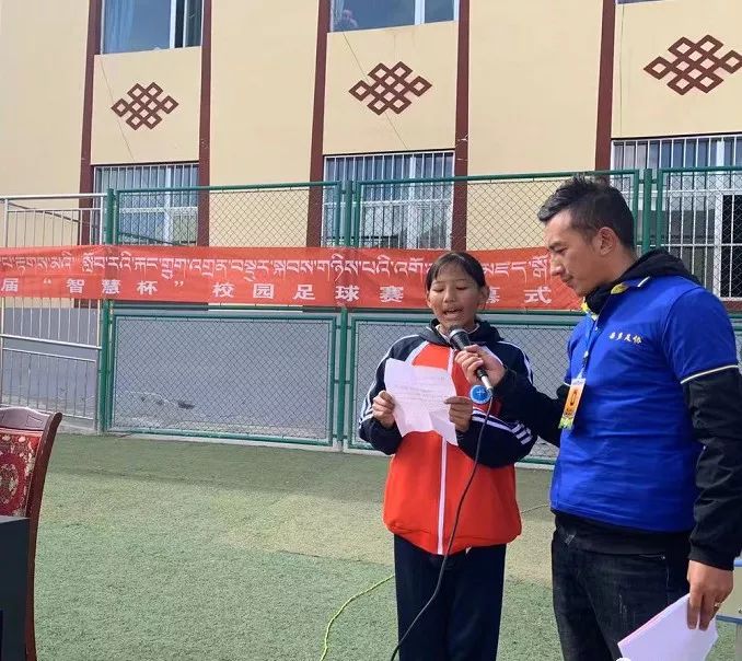 杂多县校园足球比赛直播，青春激情的碰撞时刻