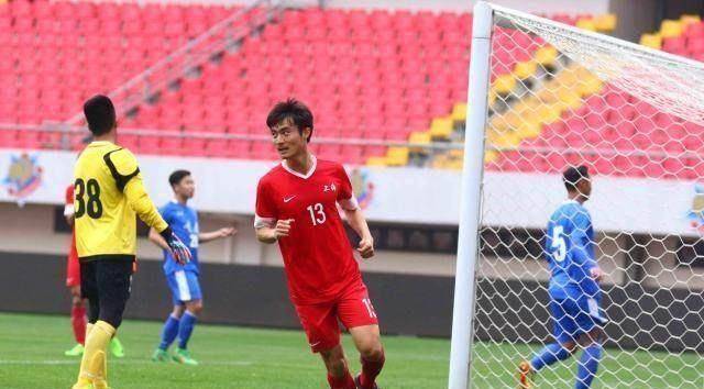 U16国足新星萧晨熙任意球破门，闪耀全场，先拔头筹