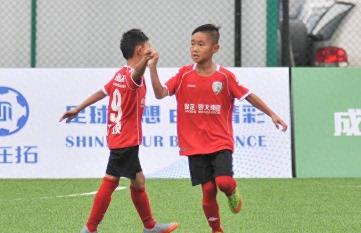 汇龙小将刘成浩闪耀赛场，助力U15国少队取得欧足联发展杯首胜