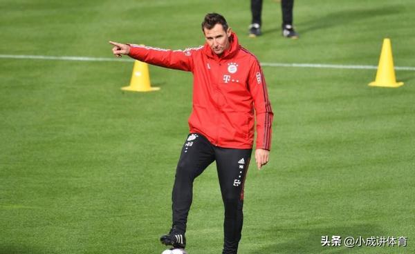 好伯乐引领量产千里马，弗里克打造人才传奇之巴萨篇章